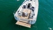 sunsail-42-1-2400x1350-deck